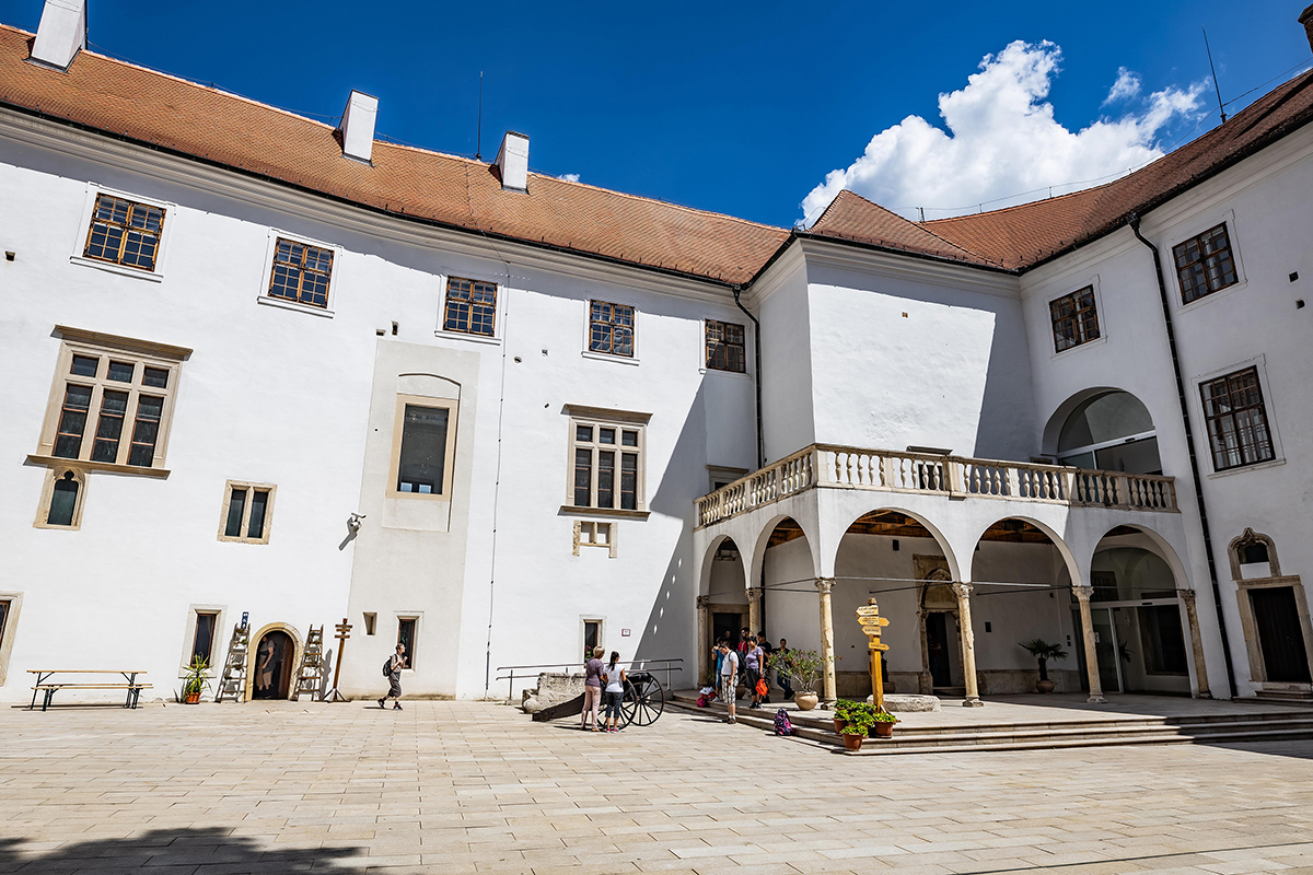 Siklósi Castle courtyard